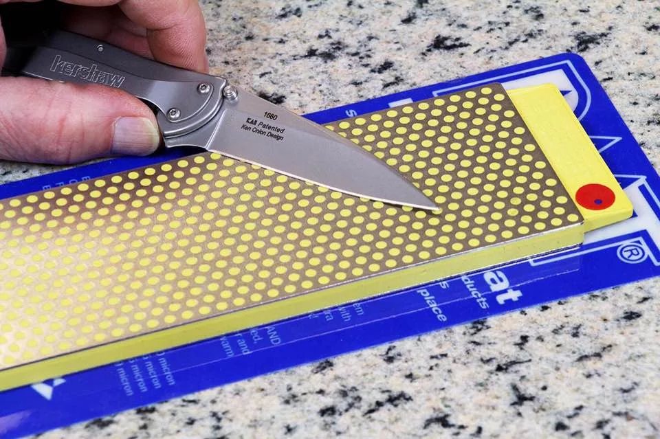 DMT磨刀石应用.jpg DMT磨刀石应用.jpg