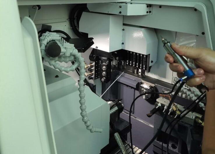 西铁城走心机.jpg 西铁城走心机.jpg