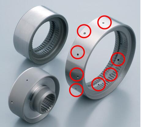 汽车离合器上的内圈去毛刺.jpg 汽车离合器上的内圈去毛刺.jpg