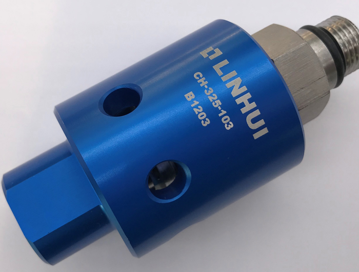 旋转接头 1.jpg 旋转接头 1.jpg