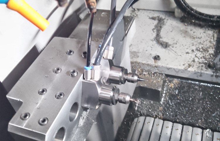 津上走心机加装高频铣.jpg 津上走心机加装高频铣.jpg