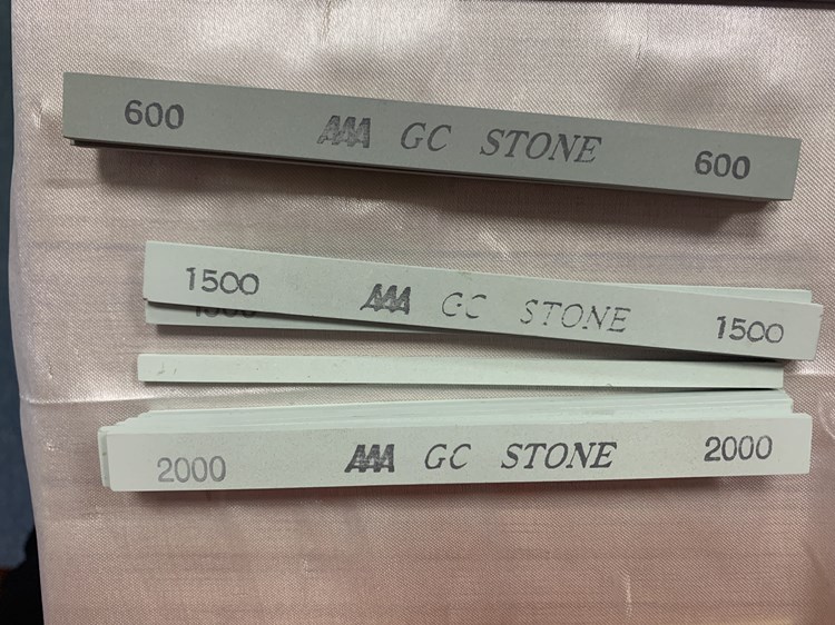 镜面抛光油石哪个牌子好 .jpg 镜面抛光油石哪个牌子好 .jpg