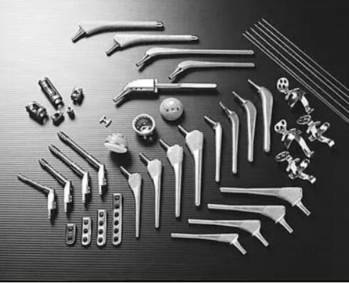 钛合金钻微孔.jpg 钛合金钻微孔.jpg