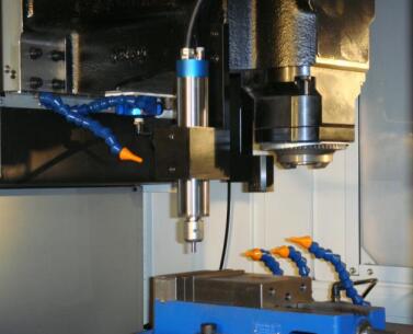 CNC加工中心钻孔动力头.jpg CNC加工中心钻孔动力头.jpg