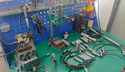 nsk分板机主轴维修.jpg nsk分板机主轴维修.jpg