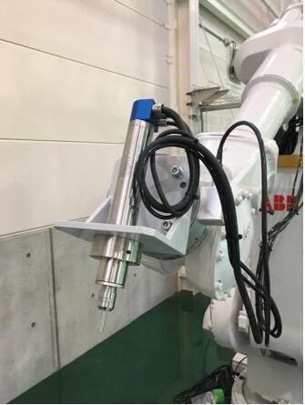 机器人钻孔<a href='gaosuzhuzhou.htm' class='keys' title='点击查看关于电主轴的相关信息' target='_blank'>电主轴</a>彩博888BMS-4020.jpg