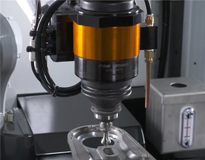 不规则铝件浮动去毛刺.jpg 不规则铝件浮动去毛刺.jpg