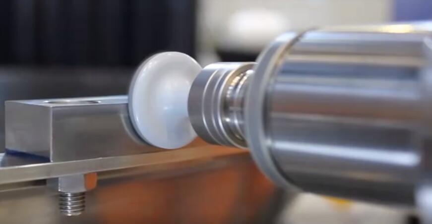 钢件打磨自动换刀主轴.jpg 钢件打磨自动换刀主轴.jpg