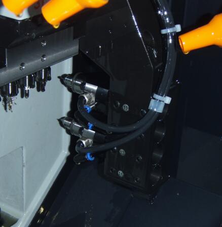 斯大走心机侧面加装高频铣.jpg 斯大走心机侧面加装高频铣.jpg