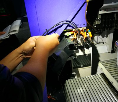 走心机加装<a href='/zouxinjigaopinx.htm' class='keys' title='点击查看关于高频铣的相关信息' target='_blank'>高频铣</a>动力头.jpg 走心机加装高频铣动力头.jpg