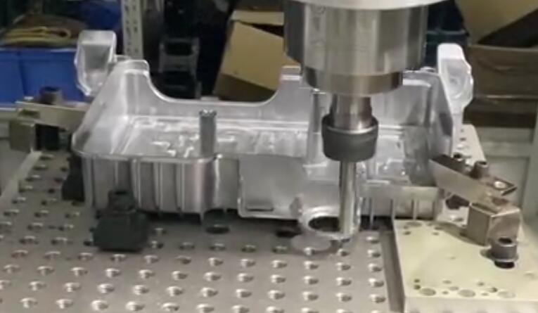 铝合金盖板倒角加工.jpg 铝合金盖板倒角加工.jpg