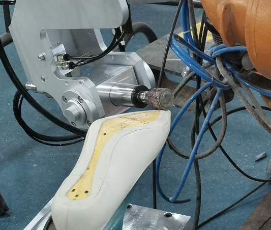 机器人鞋底打磨.png 机器人鞋底打磨.png