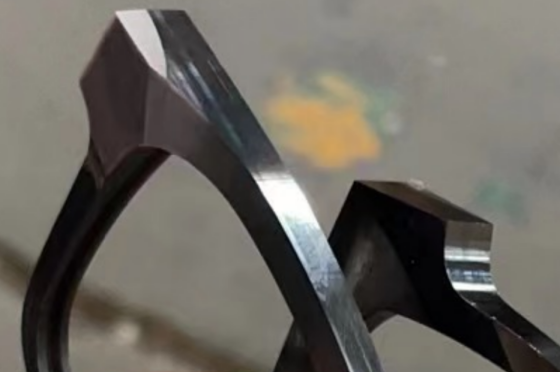 眼镜框切割.png 眼镜框切割.png