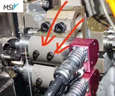 走心机钻不锈钢孔.jpg 走心机钻不锈钢孔.jpg