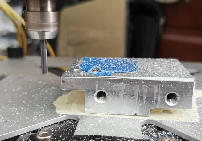 铝件铣削电主轴.jpg 铝件铣削电主轴.jpg