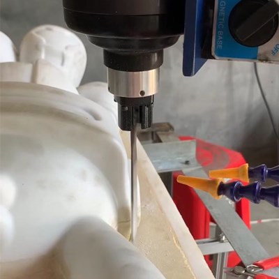 塑胶去合模线.jpg 塑胶去合模线.jpg