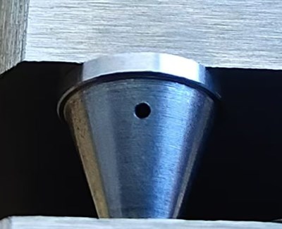 不锈钢喷嘴钻孔.jpg 不锈钢喷嘴钻孔.jpg