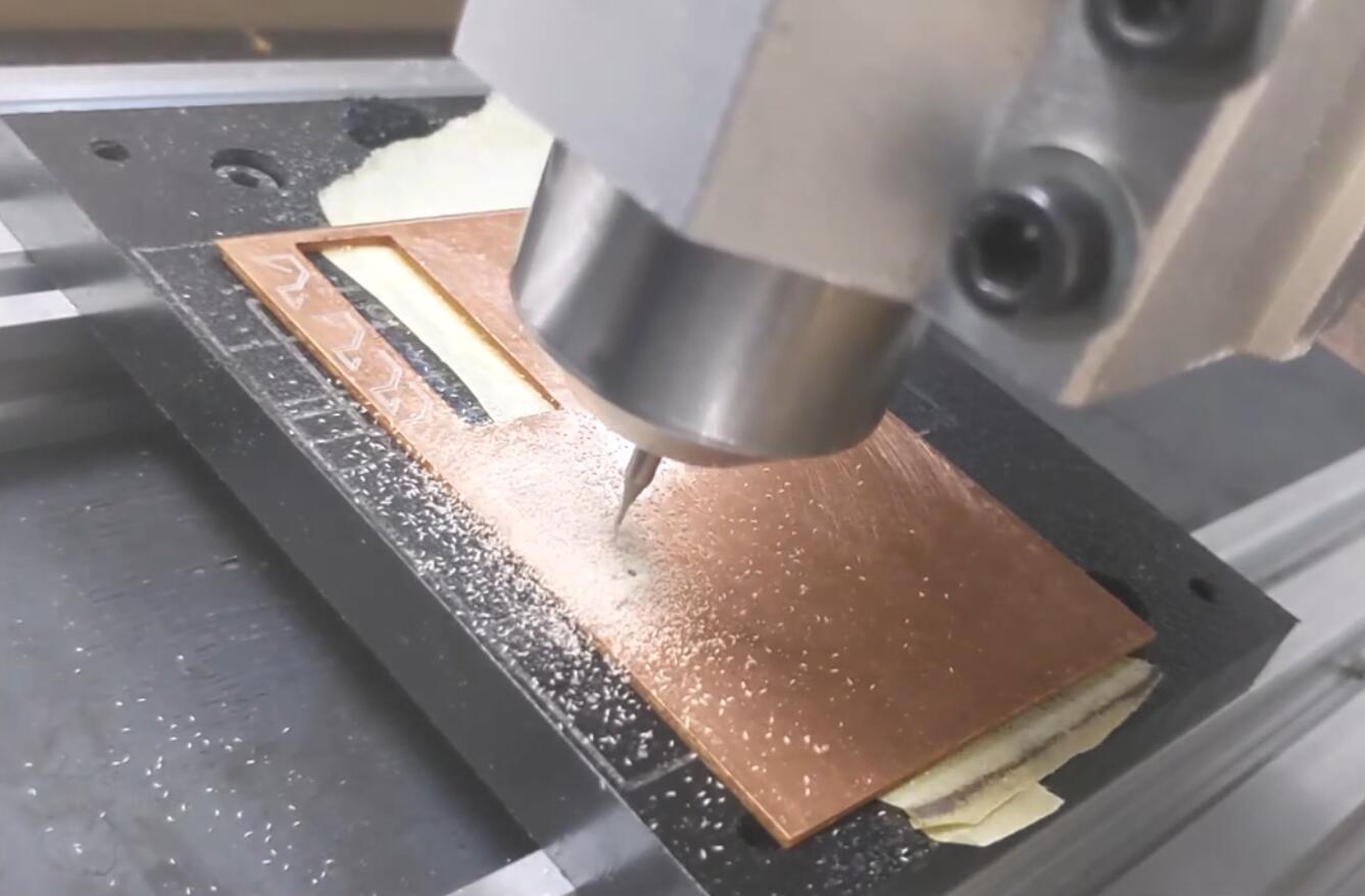 亚克力切割主轴.jpg 亚克力切割主轴.jpg