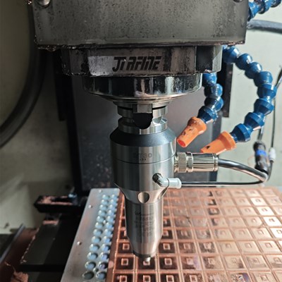 加工中心增速器.jpg 加工中心增速器.jpg