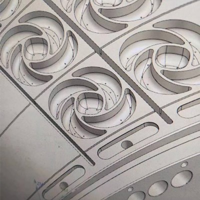 加工中心钻0.8mm小孔.jpg 加工中心钻0.8mm小孔.jpg