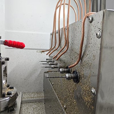 多轴钻孔.jpg 多轴钻孔.jpg